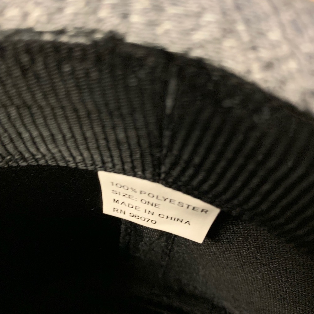 Hat - Picture 4 of 4